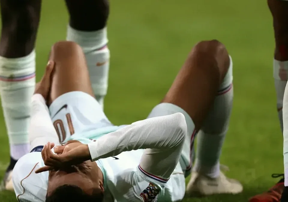 Real Madrid Confirm Mbappé Knee Injury Is Not Serious
