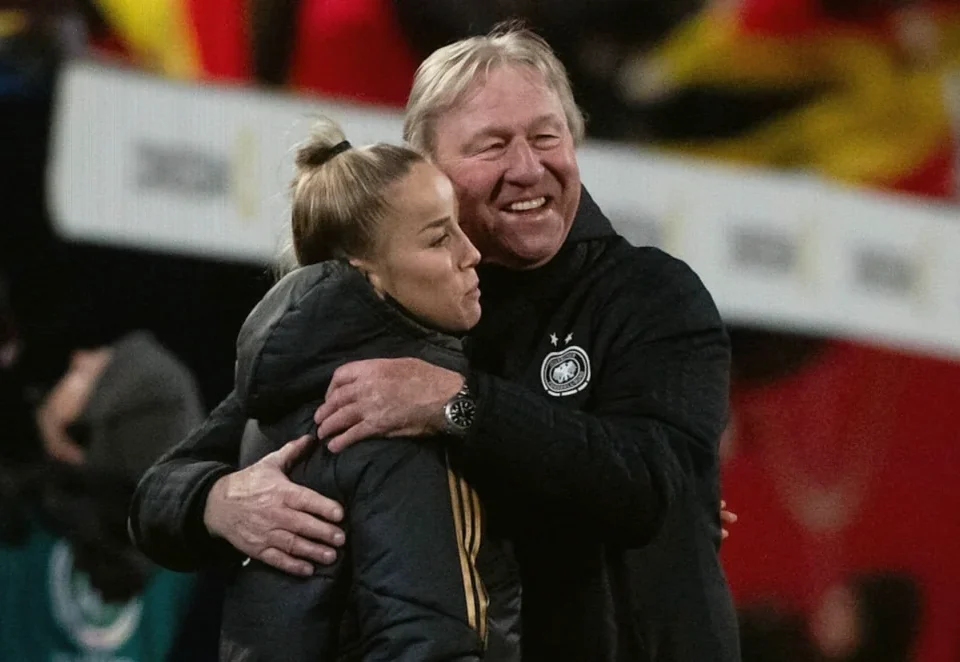 Giulia Gwinn Wins Footballer of the Year Award outright