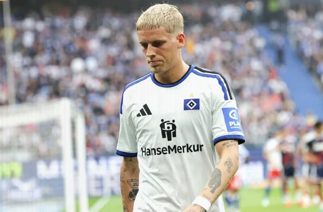 Hamburg Sweat Over Albert Grönbaek Thigh Injury After Denmark Duty