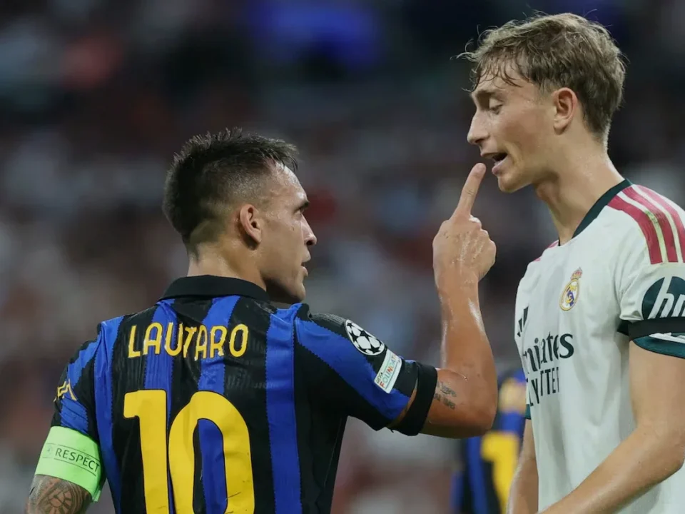 Dean Huijsen Emerges as Mourinho’s Defensive Mainstay at Madrid