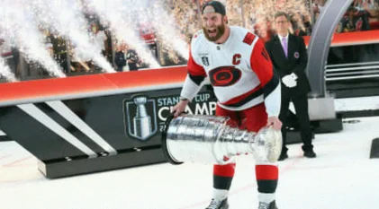 NHL Opening Night: Carolina Defends Cup as McKenna and Babcock Debut