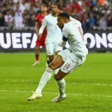 Kylian Mbappé Faces Uncertain Return After Left Knee Tendon Injury