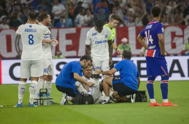 Igor Paixão Injured as PSG Beat Marseille 2-1 in Le Classique