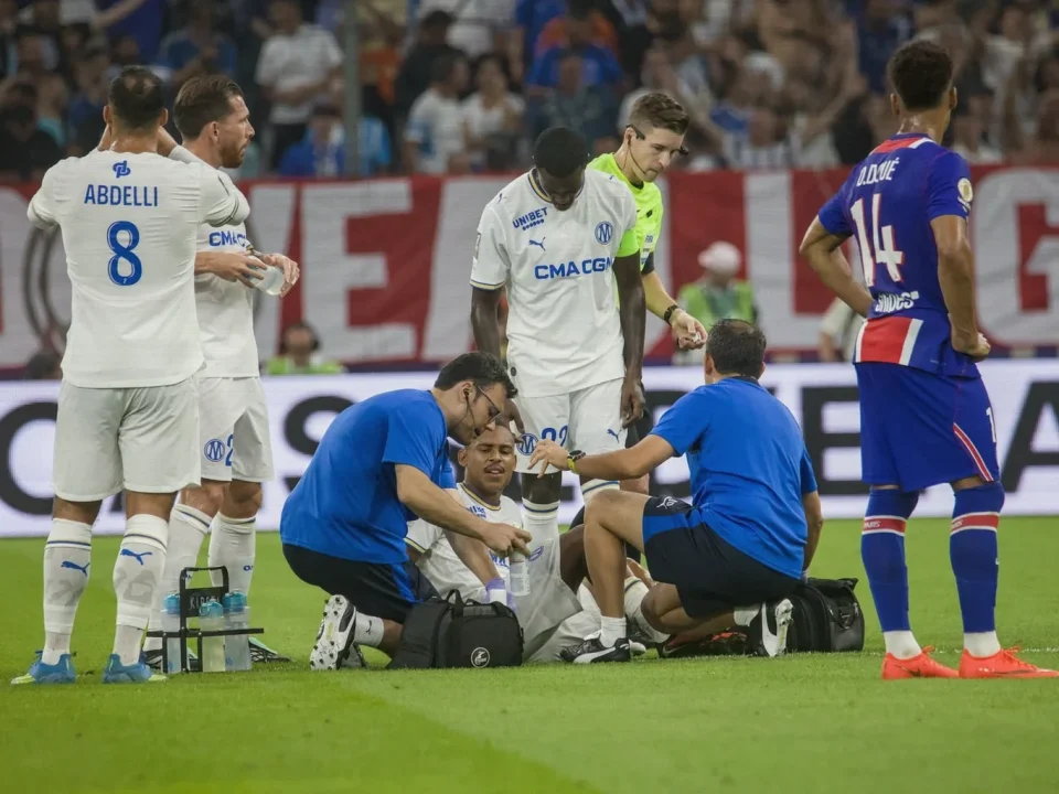 Igor Paixão Injured as PSG Beat Marseille 2-1 in Le Classique