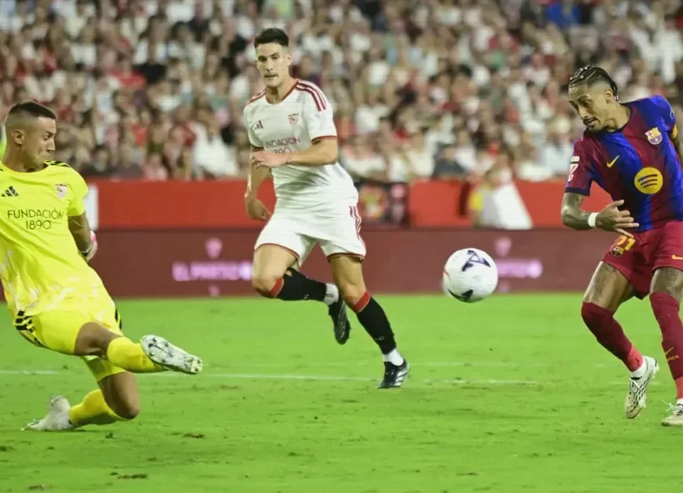 Raphinha Hat-Trick Keeps Barcelona’s Perfect Start Alive at Sevilla