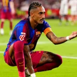 Raphinha Hat-Trick Powers Barcelona Past Sevilla to Maintain Perfect Start