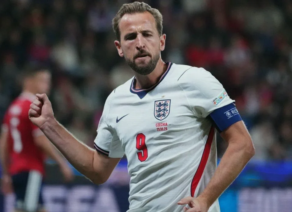 England Beat Czech Republic 2-0 After Šulc Red Card in Nations League