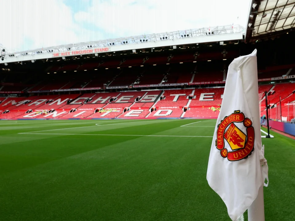 Manchester United Sell Old Trafford Turf in £125 Collectible Urns