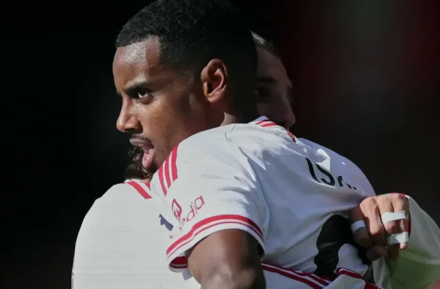 Isak Fires Liverpool to 1-0 Win at Bournemouth