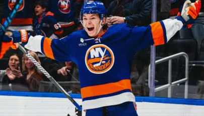 Islanders Eye Playoff Push in DeBoer’s First Full Season Behind the Bench