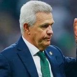 Javier Aguirre Emerges as Valencia’s Leading Candidate After Corberán Exit