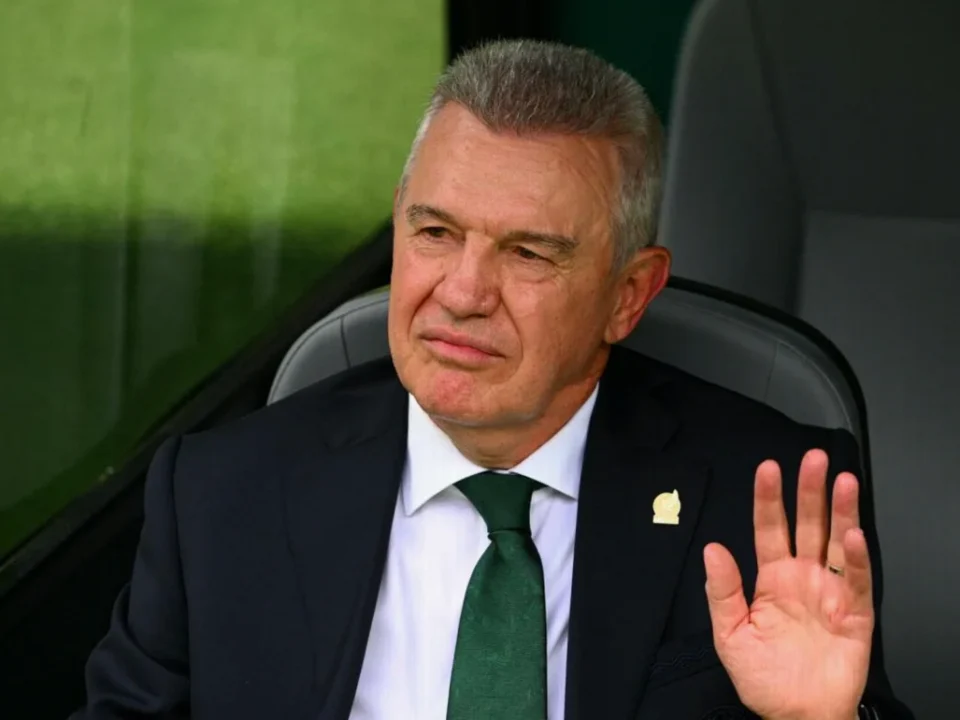 Valencia Appoint Javier Aguirre to Lead Relegation Battle