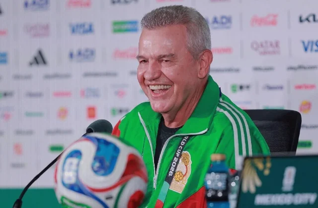 Javier Aguirre Emerges as Valencia’s Leading Managerial Candidate