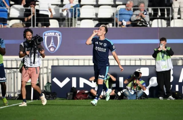 Pablo Pagis Nets First Paris FC Goal with Volley Against Strasbourg