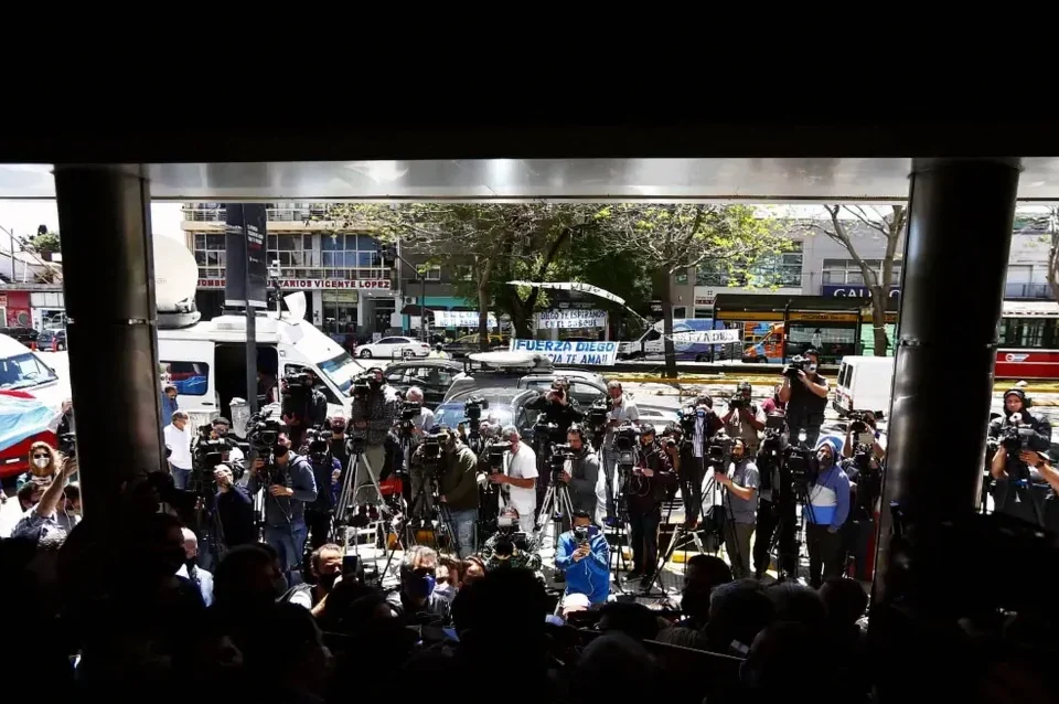 Maradona Death Trial Sees Medical Team Trade Blame