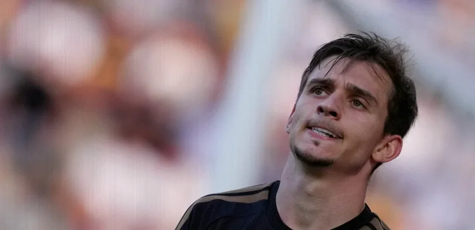 Juventus Bring Back Neto as Grabara Recovers from Ligament Surgery