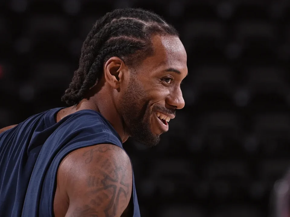 Raptors Re-Sign Kawhi Leonard to Multi-Year Extension