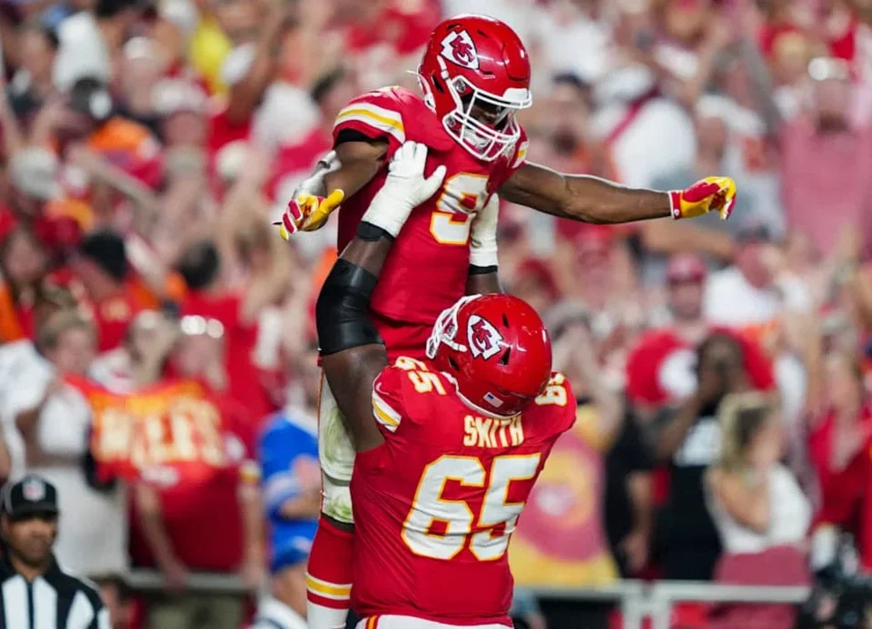 Kenneth Walker III Sets Career High as Chiefs Rout Broncos