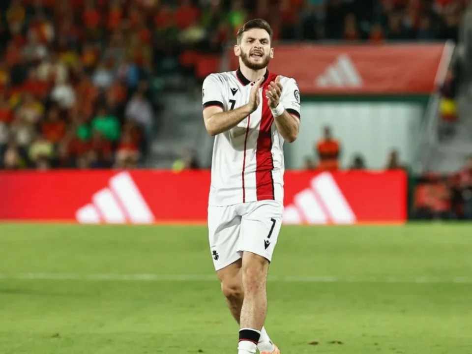 PSG’s Kvaratskhelia Misses Penalty as Georgia Draw Northern Ireland