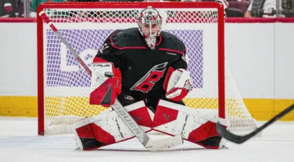 Hurricanes Extend Pyotr Kochetkov on Two-Year, $7.9M Deal