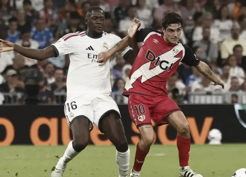 Ibrahima Konaté Leaves France Camp After Knee Sprain