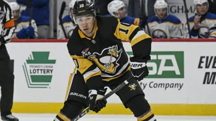 Penguins’ Andrei Kuzmenko Leaves Team Following Father’s Death