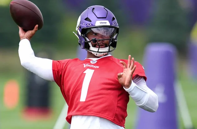 Kyler Murray Returns to Lead Undefeated Vikings Against Buccaneers
