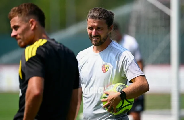 Lens Face €25,000 Fine Per Ligue 1 Match Over Cahuzac Licence