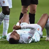 Mbappé Ruled Out of France Duty With Knee Problem, Returns to Madrid