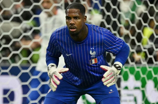 Mike Maignan Finds Fresh Direction After Fabien Barthez Meeting