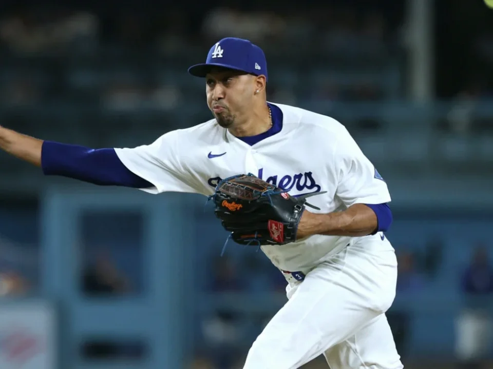Edwin Díaz Returns to Dodgers Bullpen With October Role on the Line