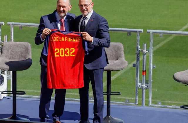 Luis de la Fuente Extends Spain Deal Until 2032