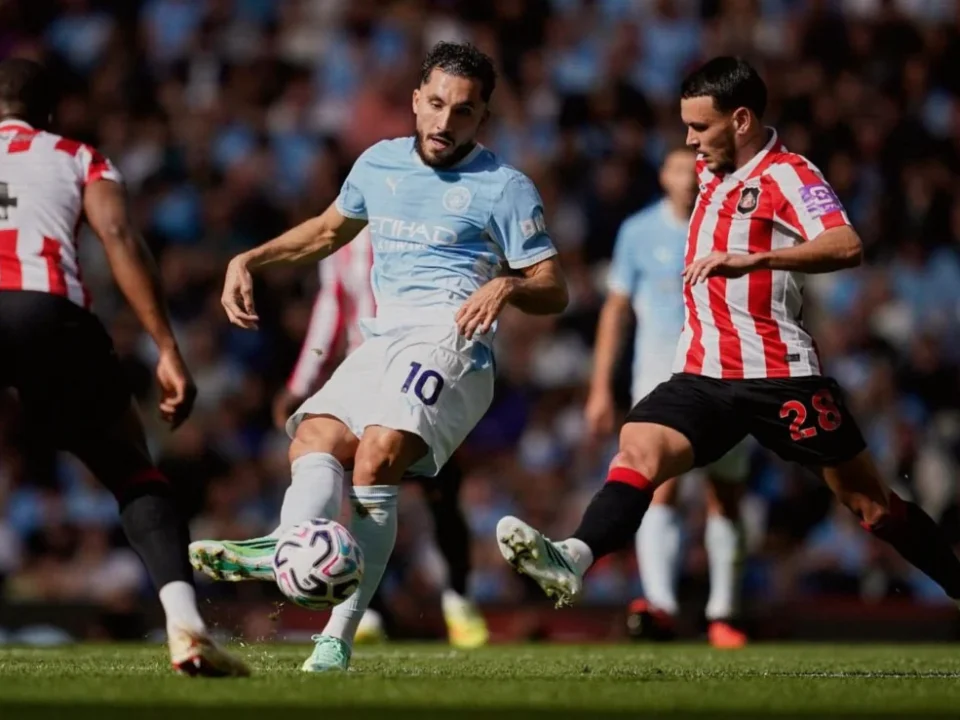 Manchester City Edge Sunderland 5-3 as Cherki and Le Fée Shine