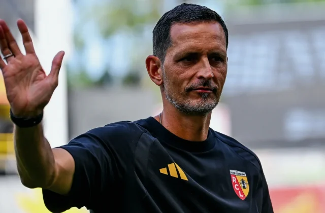 Lens Part Ways With Dino Toppmöller After Two-and-a-Half Months