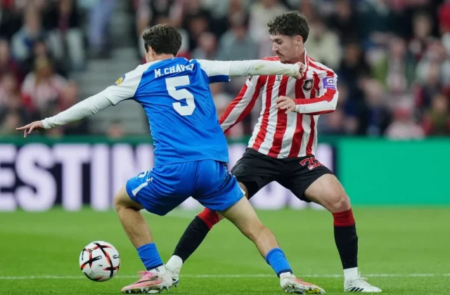 Mateo Chávez Makes Europa League Debut as AZ Lose to Sunderland