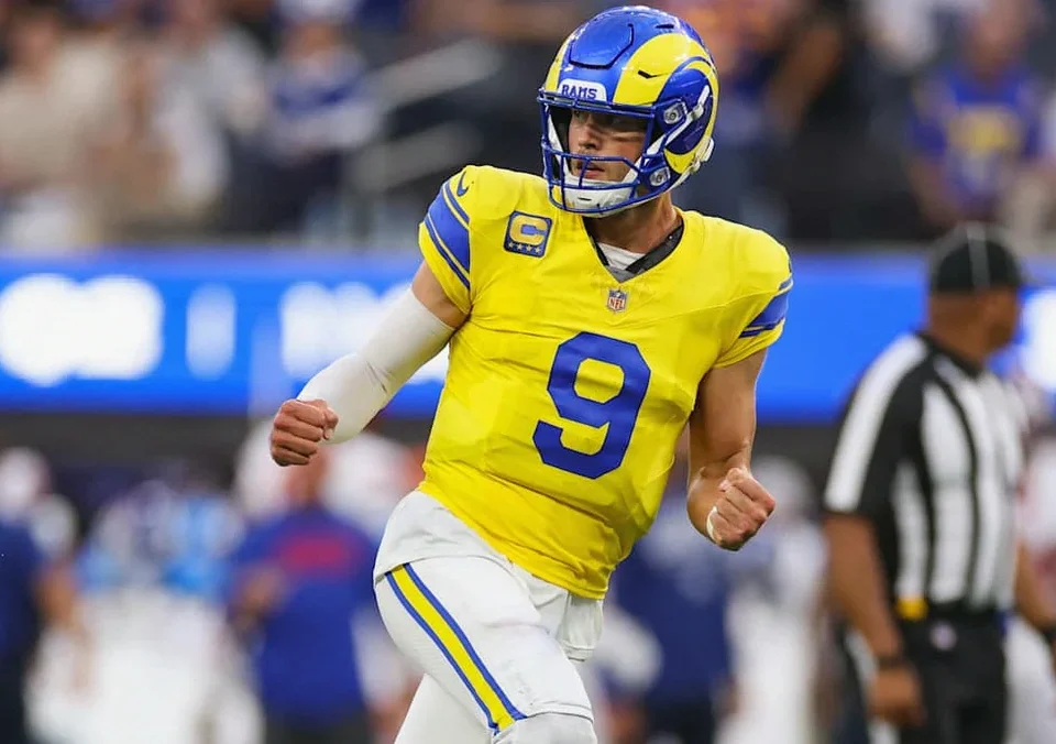 Aaron Donald Returns as Rams Rout Giants Behind Stafford’s Four TDs