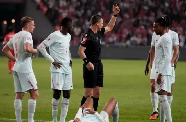 Mbappé Scores on Zidane Debut Before Suffering Knee Scare in Turkey
