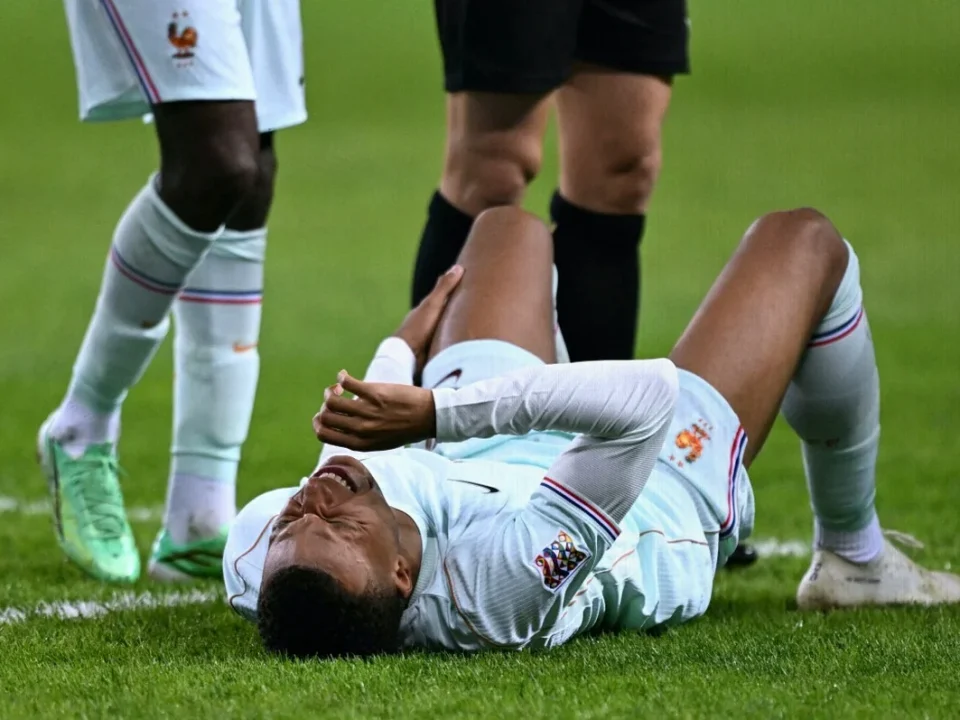 Real Madrid’s Mbappé Diagnosed With Left Knee Injury After France Duty