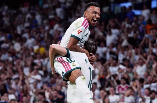 Mbappé Lets His Performances Make the Case for Ballon d’Or