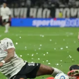 Estudiantes Reach Libertadores Semi-Finals as Depay Misses Late Penalty
