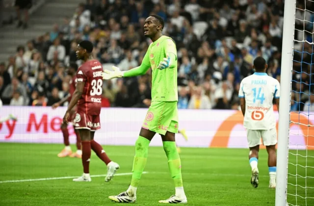 Pape Sy Extends FC Metz Stay as Édouard Soumah-Abbad Heads Out on Loan