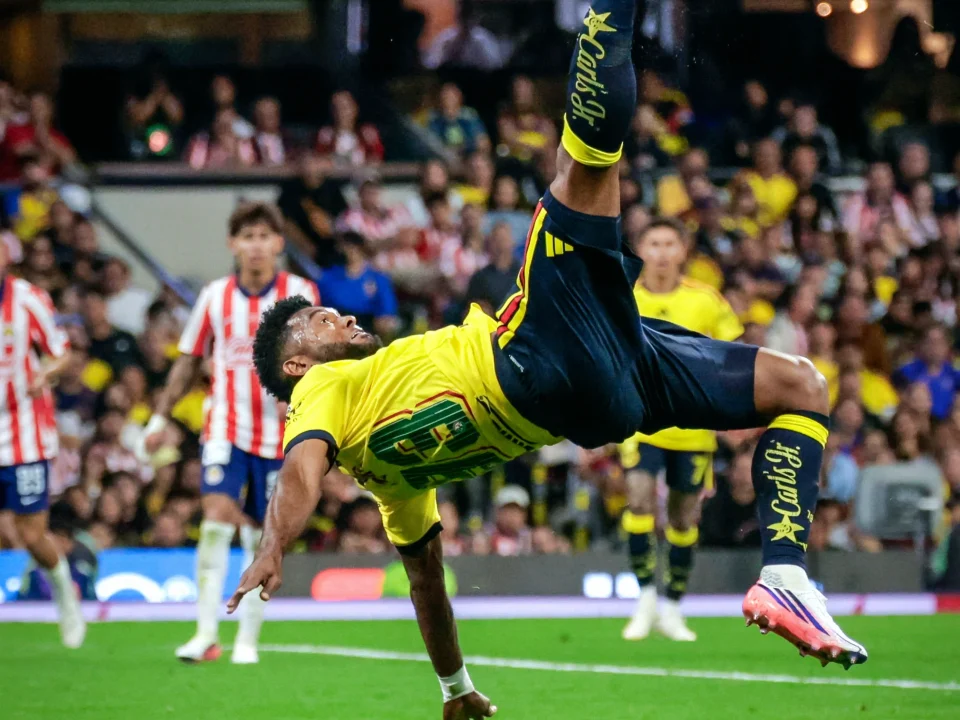 Miguel Borja Bicycle Kick Sparks América Comeback Against Guadalajara