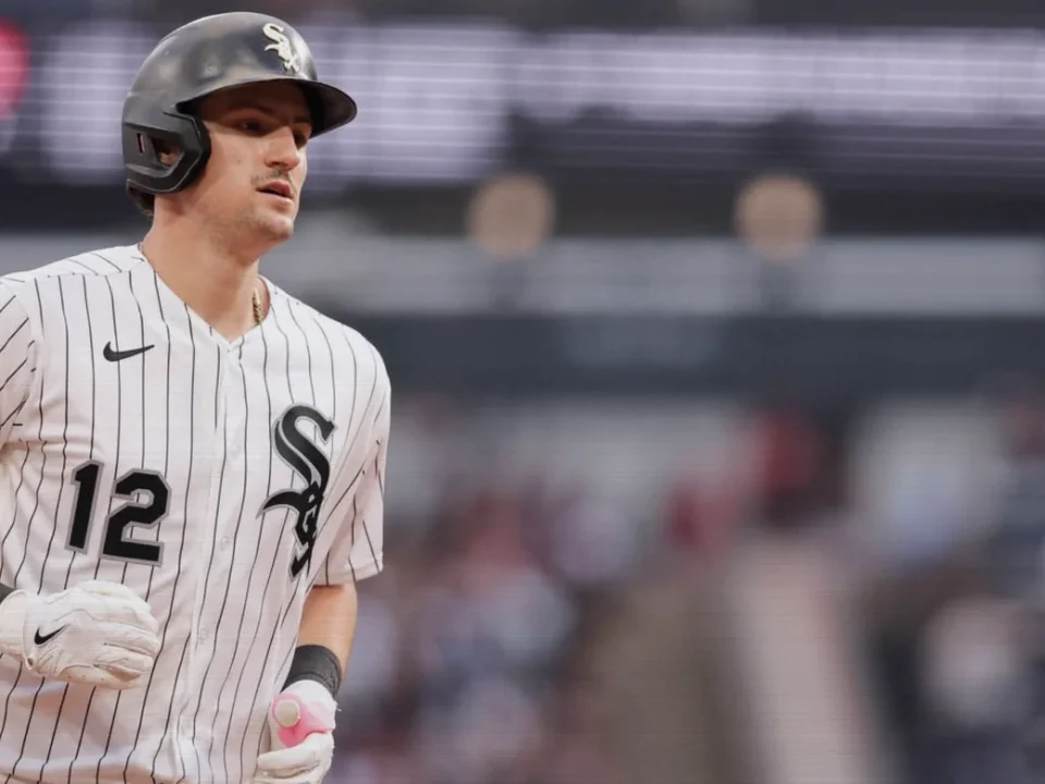 Colson Montgomery Day to Day After Wrist Injury in White Sox Playoff Push