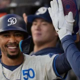 Mookie Betts Sparks Dodgers’ 10-4 Victory Over Giants