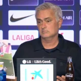 Mourinho Uses Photos to Protest Refereeing After Atlético Madrid Derby Defeat