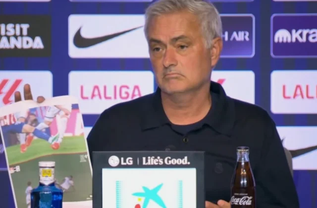 Mourinho Uses Photos to Protest Romero Decision After Real Madrid Defeat