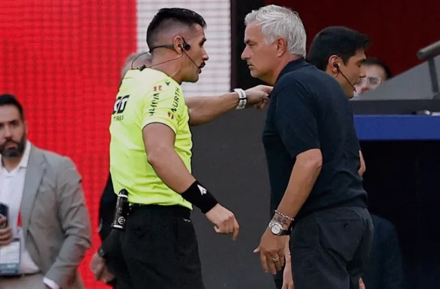 Mourinho Claims Atlético Should Have Seen Two First-Half Red Cards