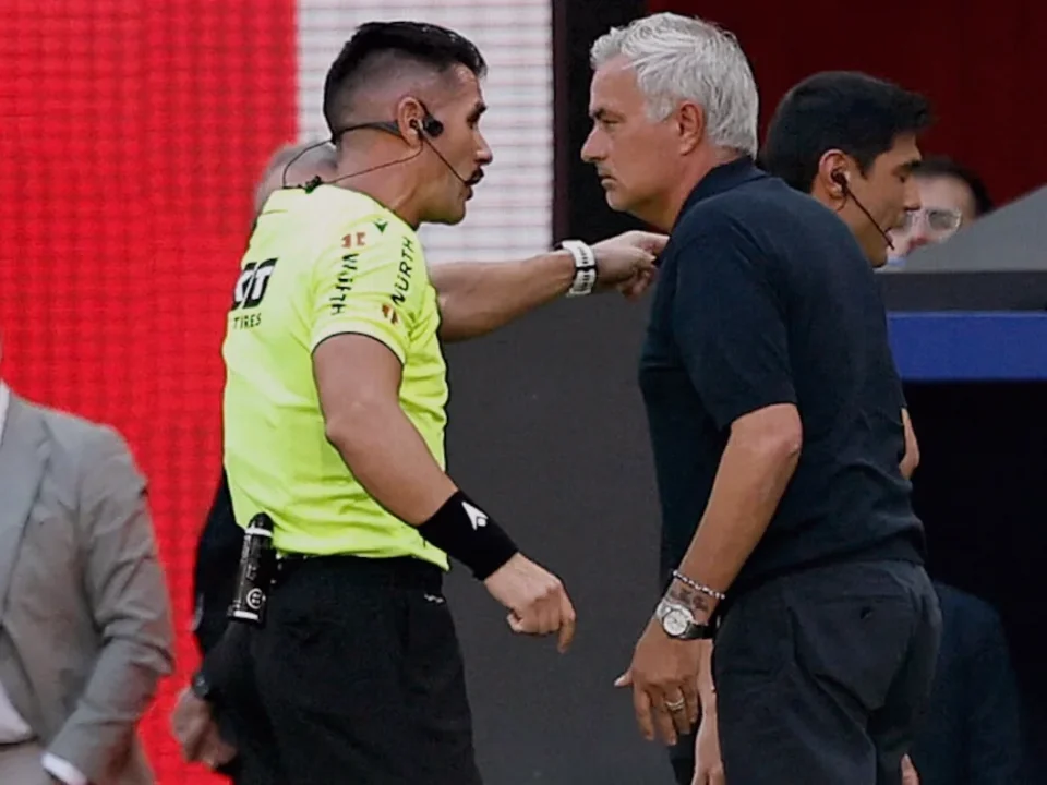 Mourinho Claims Atlético Should Have Seen Two First-Half Red Cards