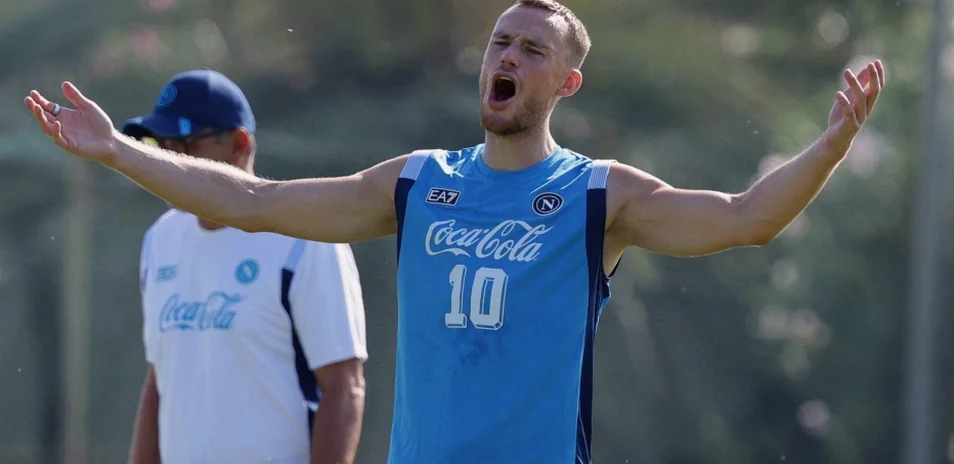 Allegri Considers Back-Three Switch as Napoli Seek Defensive Stability