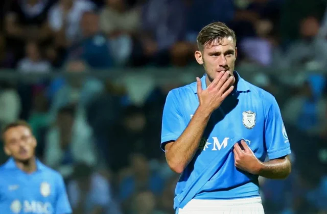 Lorenzo Lucca Impresses Napoli Despite Goal Drought